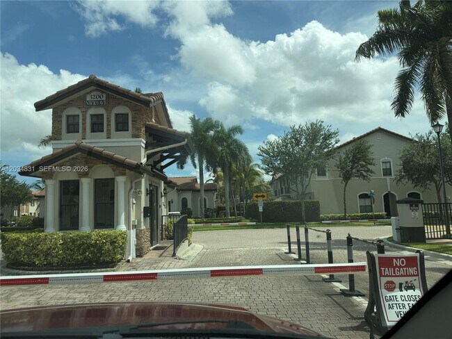 Foto del edificio - 10383 NW 30th Terrace