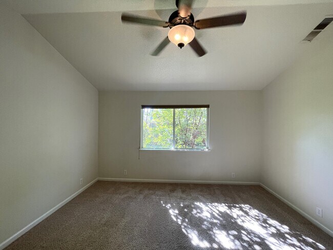 Foto del edificio - 3 Sir Andrew Ct