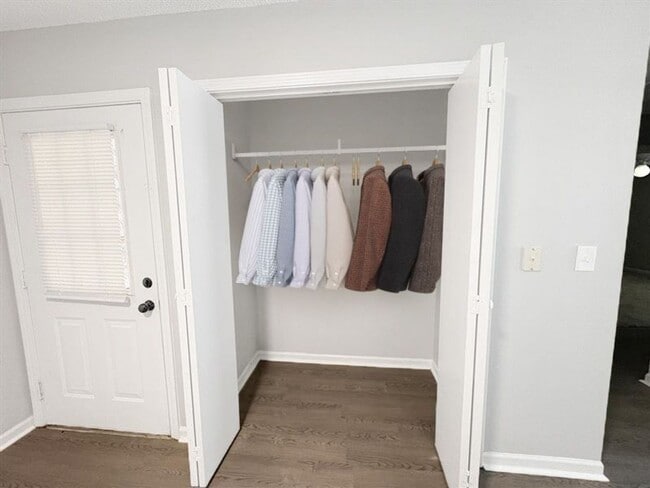 Building Photo - Eagles Nest Apartments