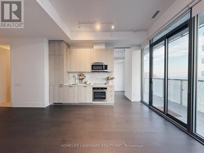 Building Photo - 50 Charles St E