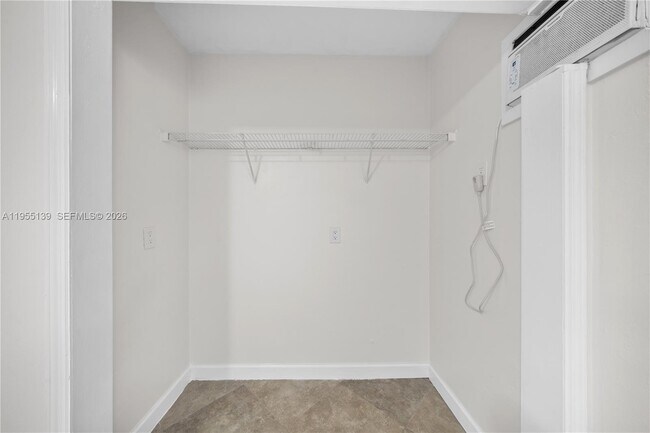 Foto del edificio - 1041 NE 9th Ave