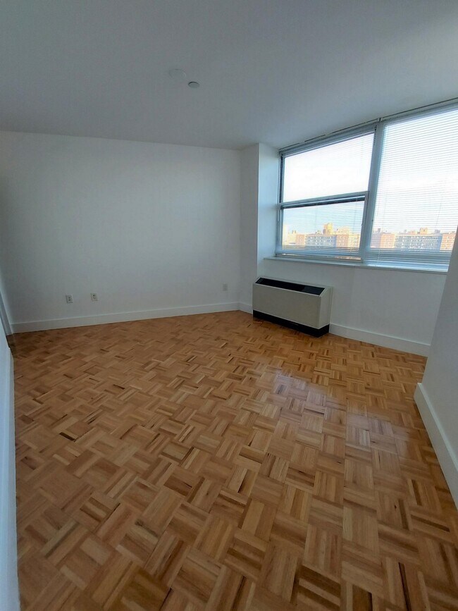 Building Photo - 97-45 Queens Blvd