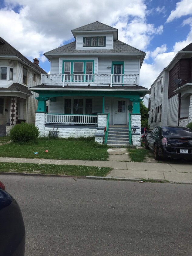 Primary Photo - 86 Butler Ave