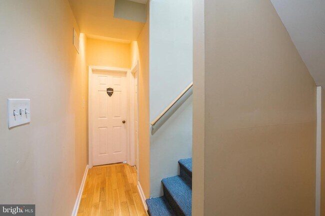 Foto del edificio - 1717 Webster St