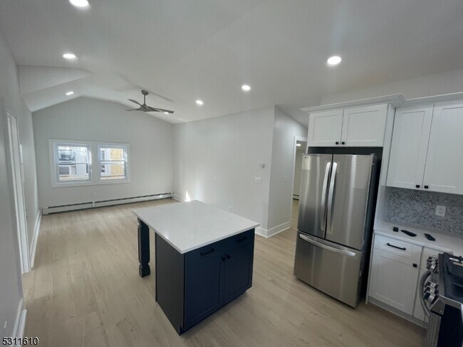 Foto del edificio - 26 Walnut Pkwy