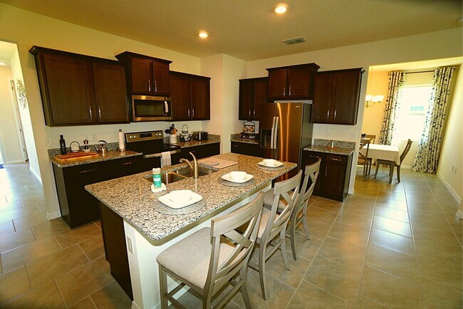 Building Photo - 17405 Blazing Star Cir