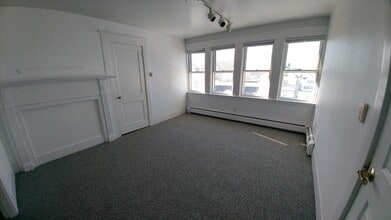 Building Photo - 25 Fayette Pl