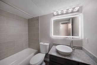 Bathroom A2 1BD 1BA-VatSoCo-001.jpg - V at SoCo