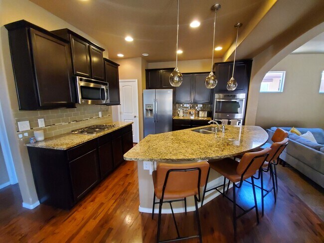 Foto del edificio - Immaculate 3/3/2 Two Story Home in Wolf Ra...