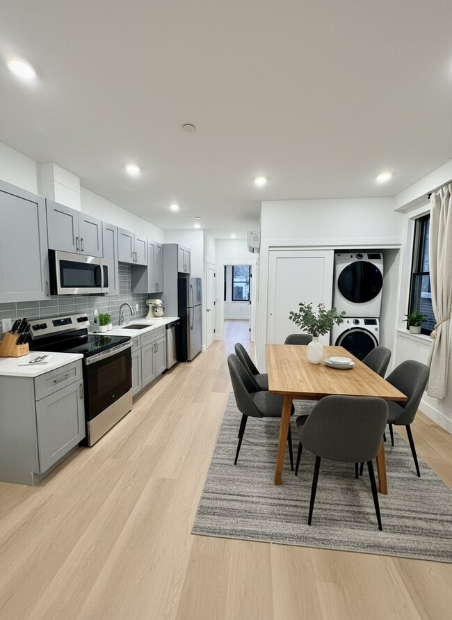 Building Photo - 178 W Seymour St