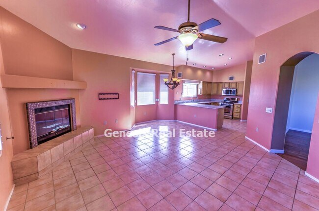 Building Photo - 10691 E Northern Crest Dr