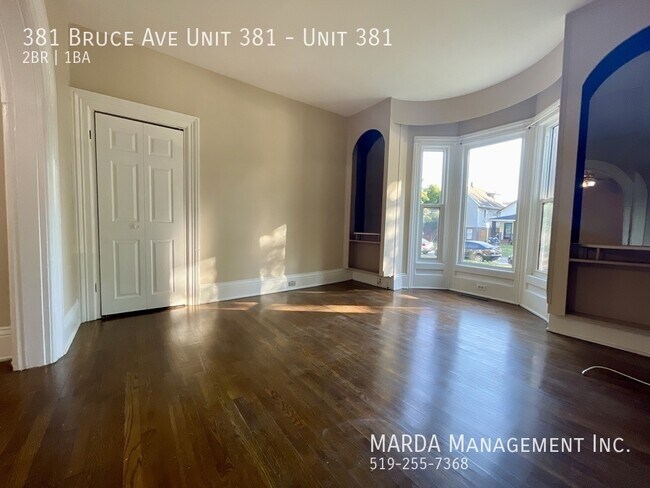 Building Photo - CHARMING 2 BED/1BATH MAIN UNIT DOWNTOWN WINDSOR + HYDRO & GAS