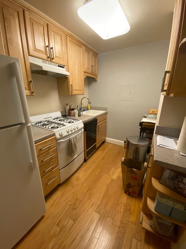 Foto del edificio - 2032 Belmont Rd NW