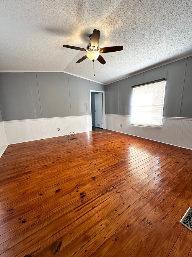 Building Photo - 123 Arista Dr