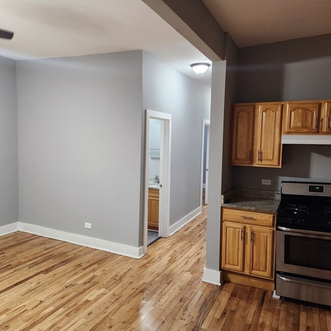 Building Photo - 1264 S St Louis Ave