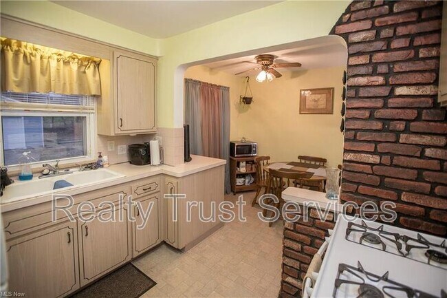 Foto del edificio - 5127 E 126th St