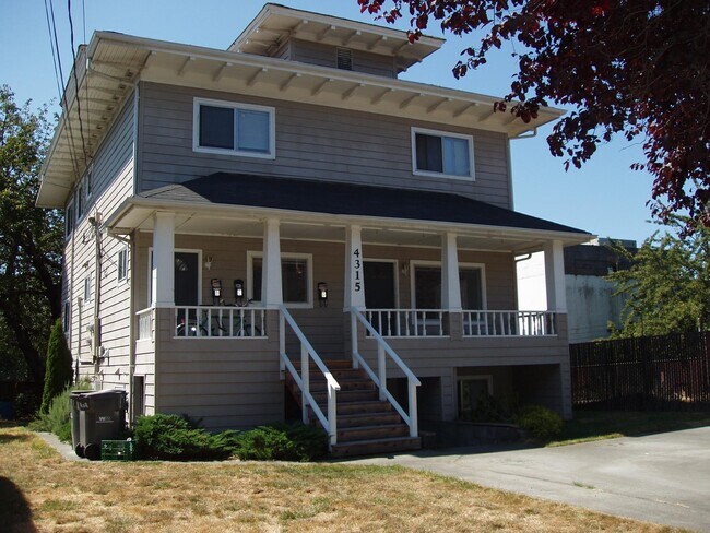 Building Photo - 4315 6th Ave NW