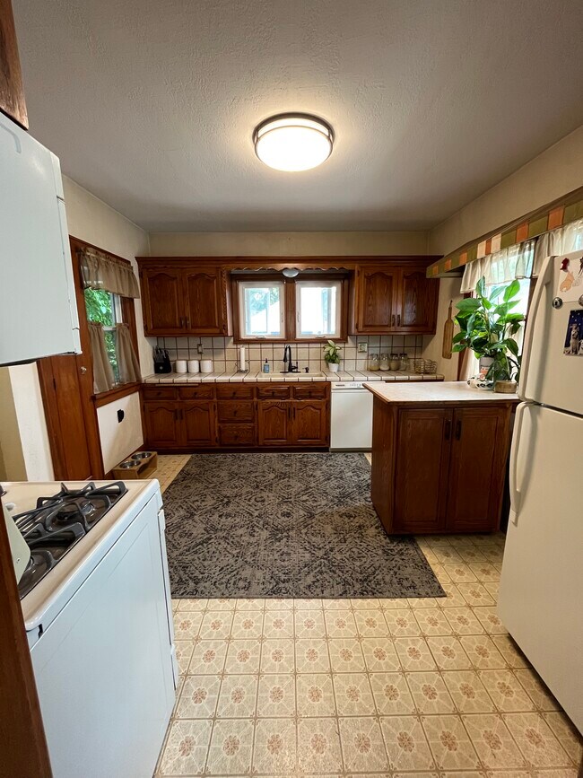 Foto del edificio - 3836 S Lenox St