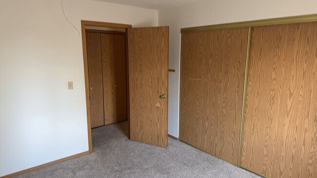 Foto del edificio - 6430 McNichols Ct