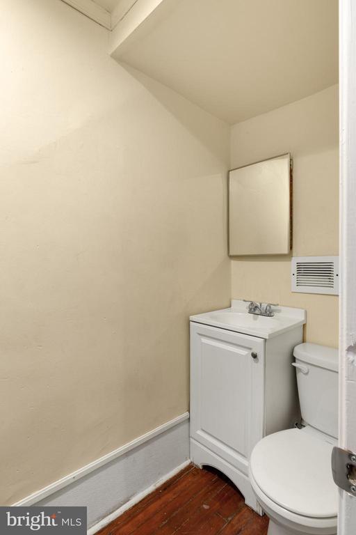 Foto del edificio - 5147 Hazel Ave