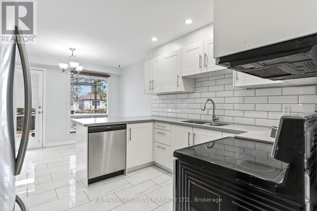 Building Photo - 95b Concession St E