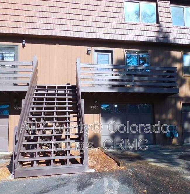 Building Photo - 550 Manor Ct