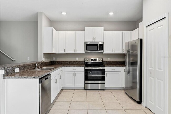 Building Photo - 3527 Bellmeade Ct
