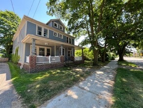 Building Photo - 1441 W 58th St