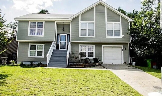 Spacious 4-5 Bedroom and 3 Full Bath home located near Sandhills area. - 809 Sutters Mill Rd