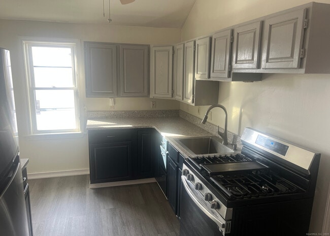 Building Photo - 26 Judson Ave