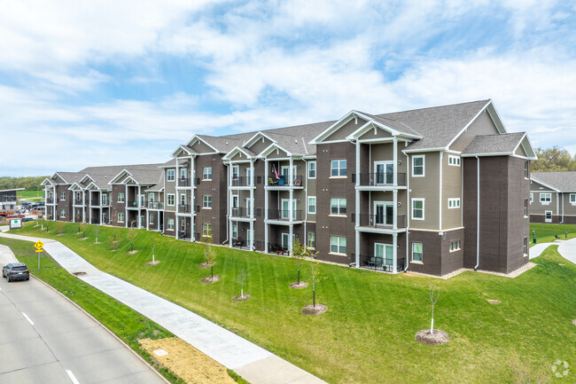 Building Photo - Edencrest at Timberline