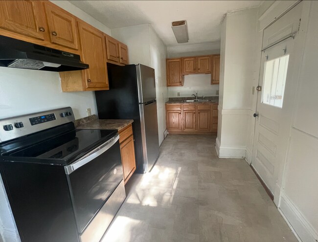 Foto del edificio - 1036 Edmund Ave W