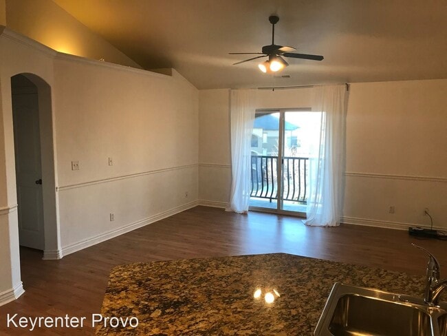 Building Photo - 3 br, 2 bath House - 496 S 2150 W #303