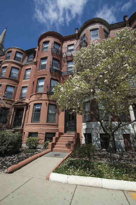 Foto del edificio - 857 Beacon St