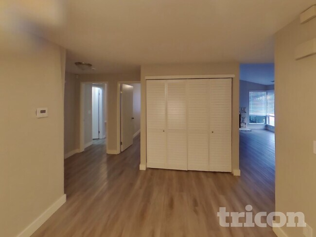 Foto del edificio - 1021 30th St NE