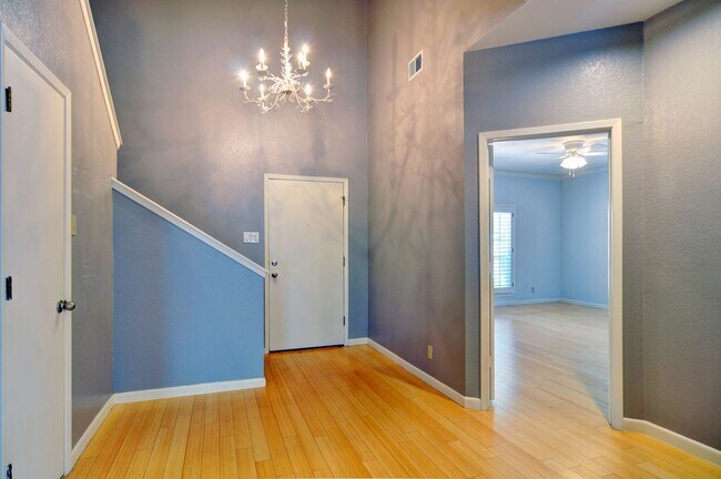 Foto del edificio - 3 Bedroom Home - Ridglea Country Club Estates