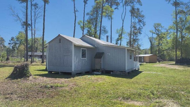 Foto del edificio - 18397 Deer Glen W Dr