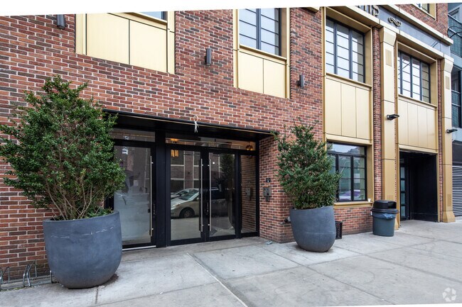 Entrance - 242 Wallabout St