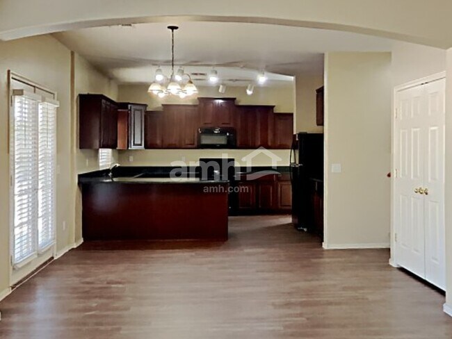 Foto del edificio - 1517 S 115th Dr