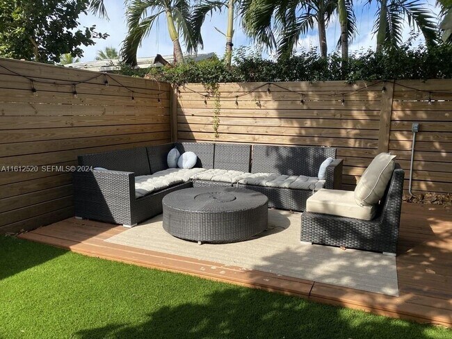 Foto del edificio - 3445 SW 14th St