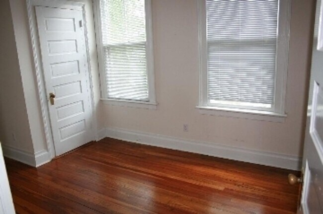 Foto del edificio - 206 3rd St