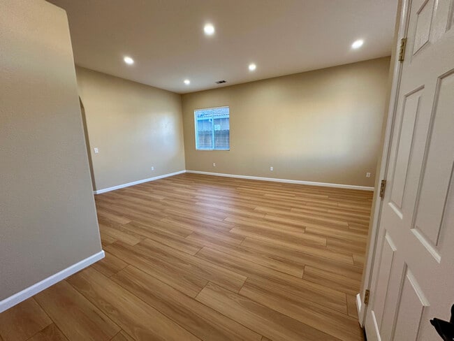 Building Photo - 2450 Martin Anthony Ct