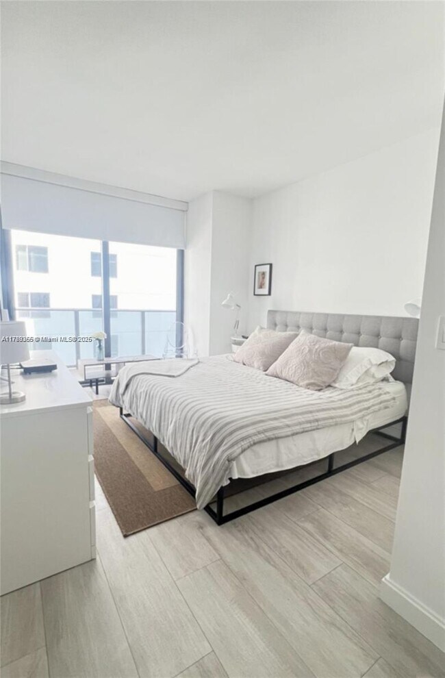 Foto del edificio - 55 SW 9th St