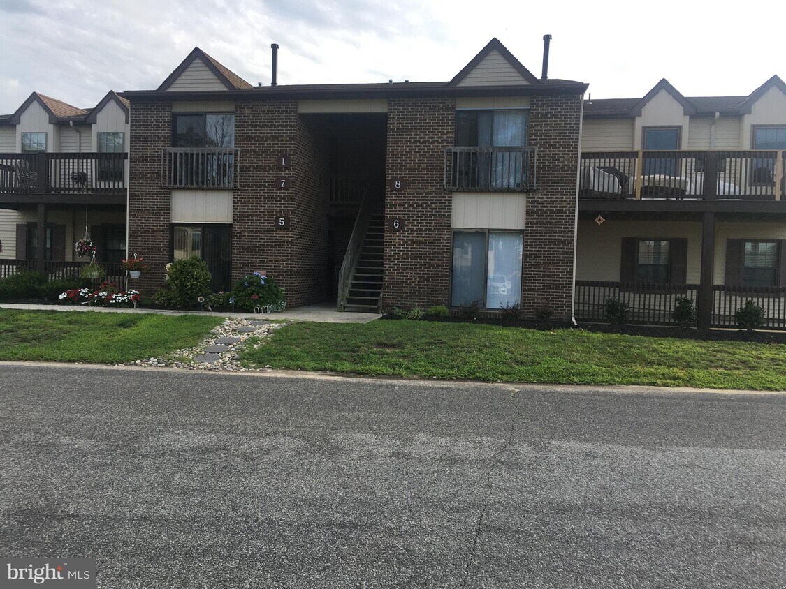 6 Pickwick Pl, Washington Township, NJ 08080 Room for Rent in Washington Township, NJ