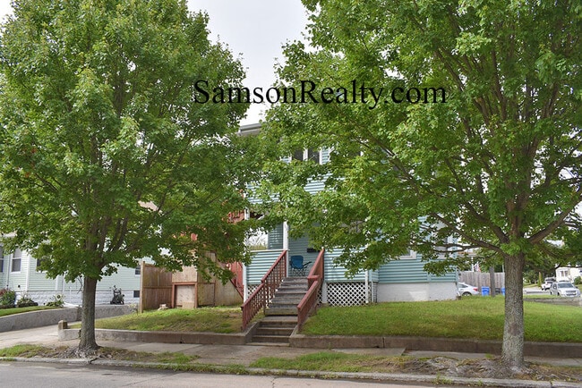 Building Photo - 163 Laurens St