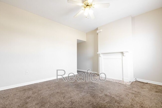 Foto del edificio - 349 E Welch Ave