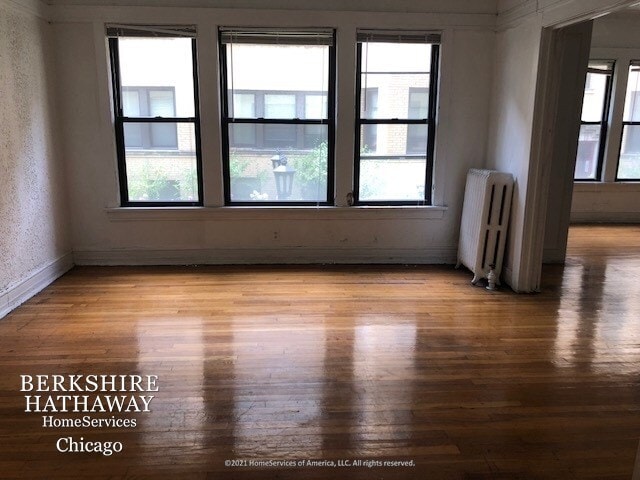 Building Photo - 518 W Diversey
