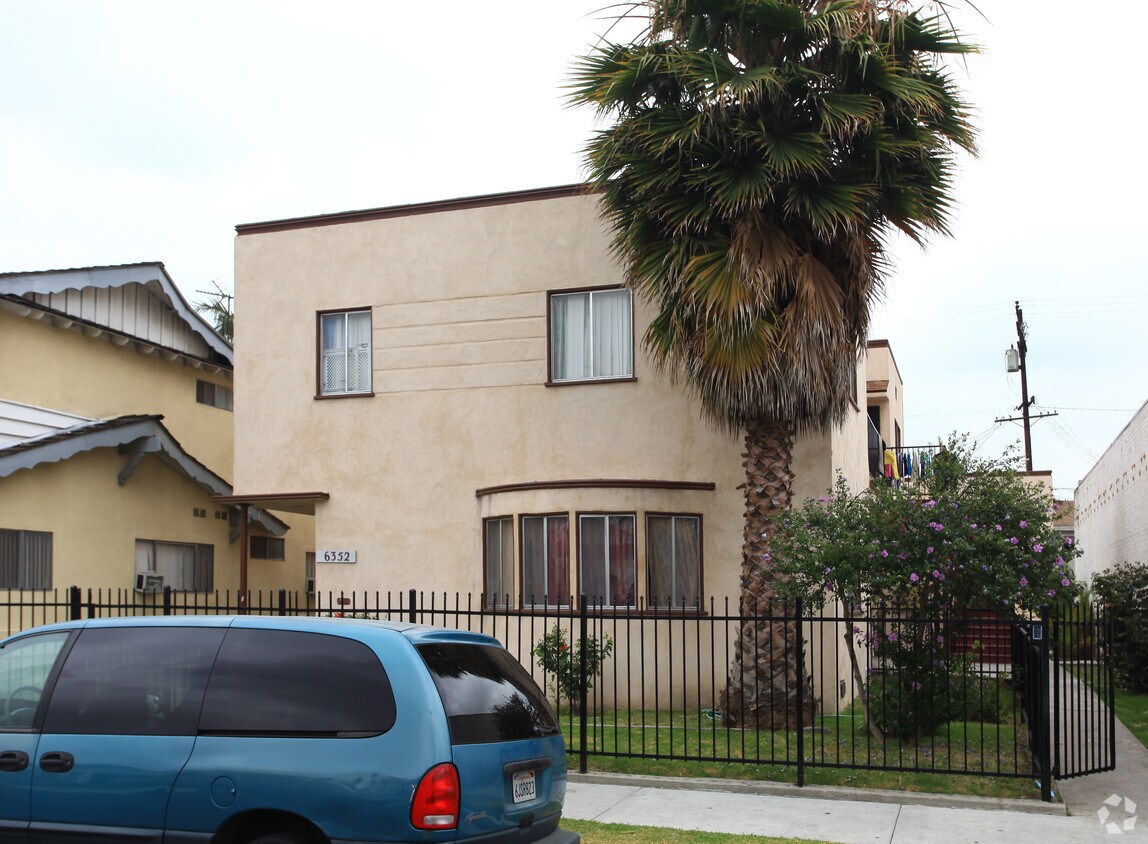 Foto del edificio - 6352 Stafford Ave