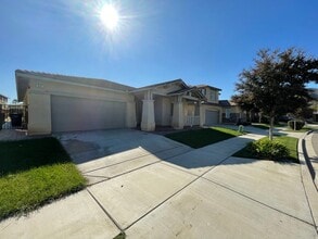 Building Photo - 551 Chandler Ct