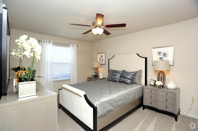 1BR - 789SF - Bedroom - Cottages at Tallgrass Point